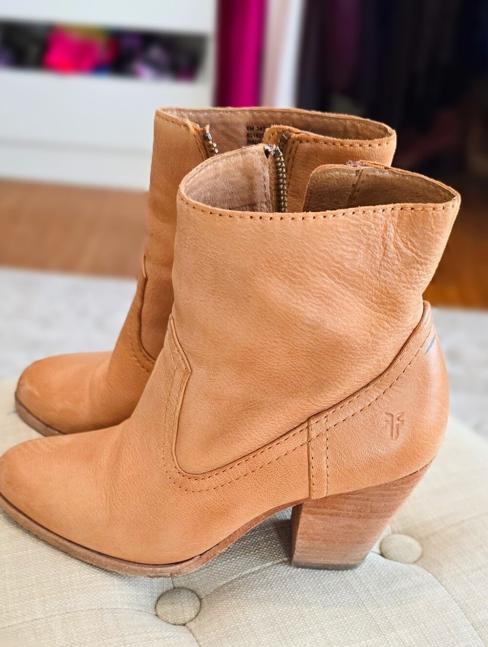 Frye Women’s Tan Leather Ankle Boots Size 6